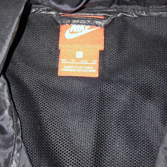 XS Womens nike windbreaker - Picture 2 of 7